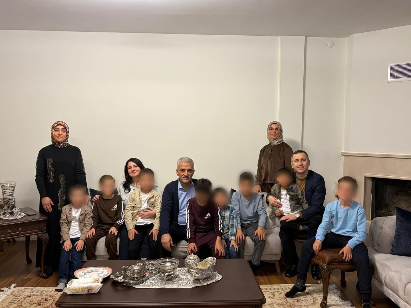 652525753-1334080972090560-85629