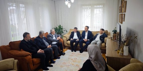 Öztürk ve Şengüloğlu, bayramda şehit ailelerini yalnız bırakmadı