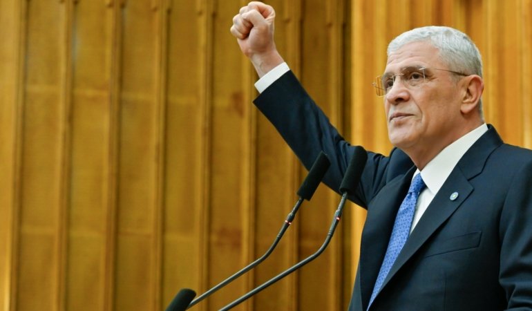 Dervişoğlu'ndan Numan Kurtulmuş'a sert tepki: "Türkiye'yi darbeyle mi tehdit ediyorsun?"